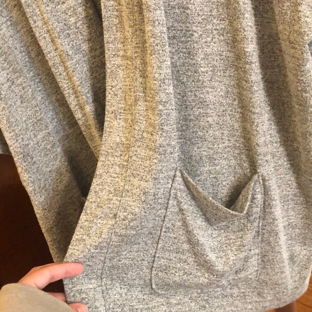 Gray cardigan - Picture 2 of 2